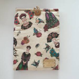 BOOKSLEEVE - FRIDA KAHLO